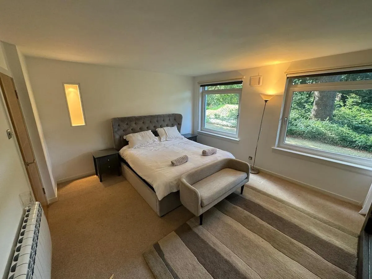 3 Bedroom Tranquil Ground Floor Flat In Merchiston Edinburgh